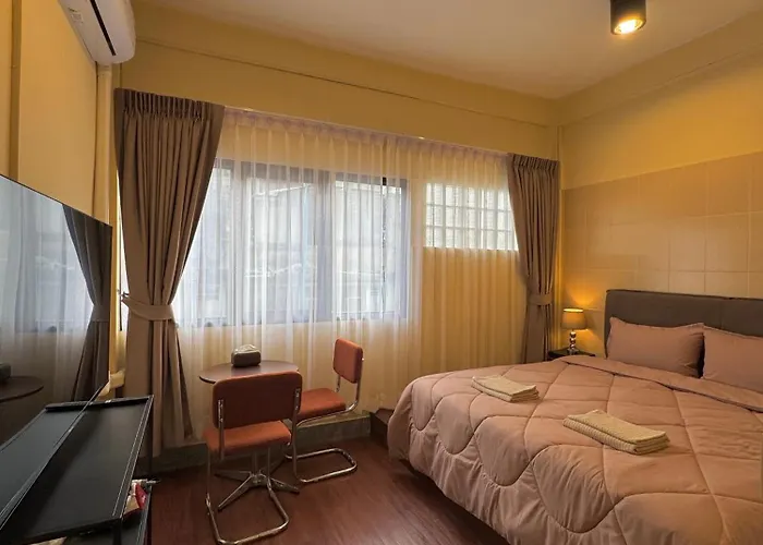 Jatujak Lounge 3*