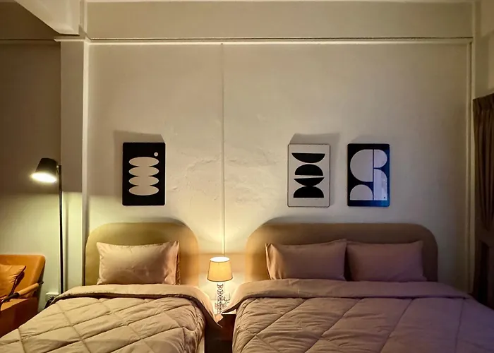Jatujak Lounge Hotel